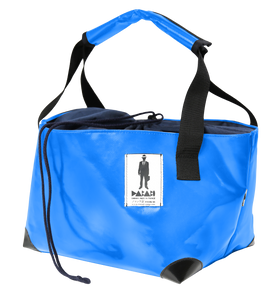Sac bleu-classic de la marque Dababo, modèle Allin en chutes de bache de camions recyclées.