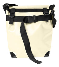 Charger l&#39;image dans la galerie, Sac beige messenger Dababo, modèle Transporter L avec option pour vélo. Attache poitrine à clips et attache cadre velo. 