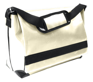Sac beige messenger Dababo, modèle Transporter L2 en chutes de baches de camion recyclées 