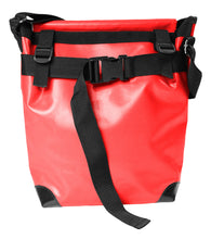 Charger l&#39;image dans la galerie, Sac rouge messenger Dababo, modèle Transporter L avec option pour vélo. Attache poitrine à clips et attache cadre velo. 
