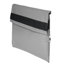 Charger l&#39;image dans la galerie, Pochette gris d&#39;ordinateur Dababo, modèle Ardoise S adapté aux ordinateurs 11 pouces en chutes de bâche de camion recyclées.