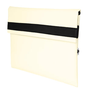 Pochette d'ordinateur beige Dababo, modèle Ardoise L adapté aux ordinateurs 15 pouces en chutes de bache de camion recyclées.