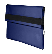 Charger l&#39;image dans la galerie, Pochette marine d&#39;ordinateur Dababo, modèle Ardoise M adapté aux ordinateurs 13 pouces en chutes de bâche de camion recyclées .