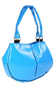 Sac à mains bleu-clair de la marque Dababo, modèle Everyday en chutes de bache de camions recyclées avec anse. Modèle féminin 