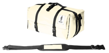 Charger l&#39;image dans la galerie, Sac beige Origami de la marque Dababo, sac pliable multi-fonctions, 3 positions en chutes de baches de camions recyclées avec lanière en format fermé.